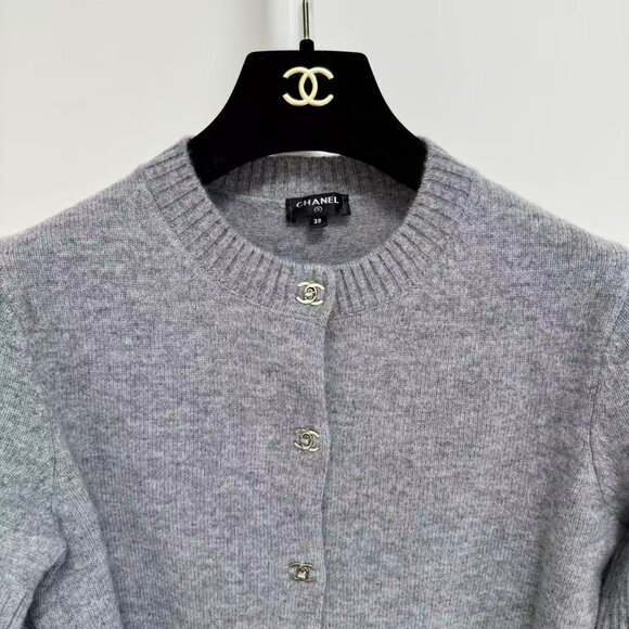 Chanel gray Cardigan Size 38 - Picture 4 of 10